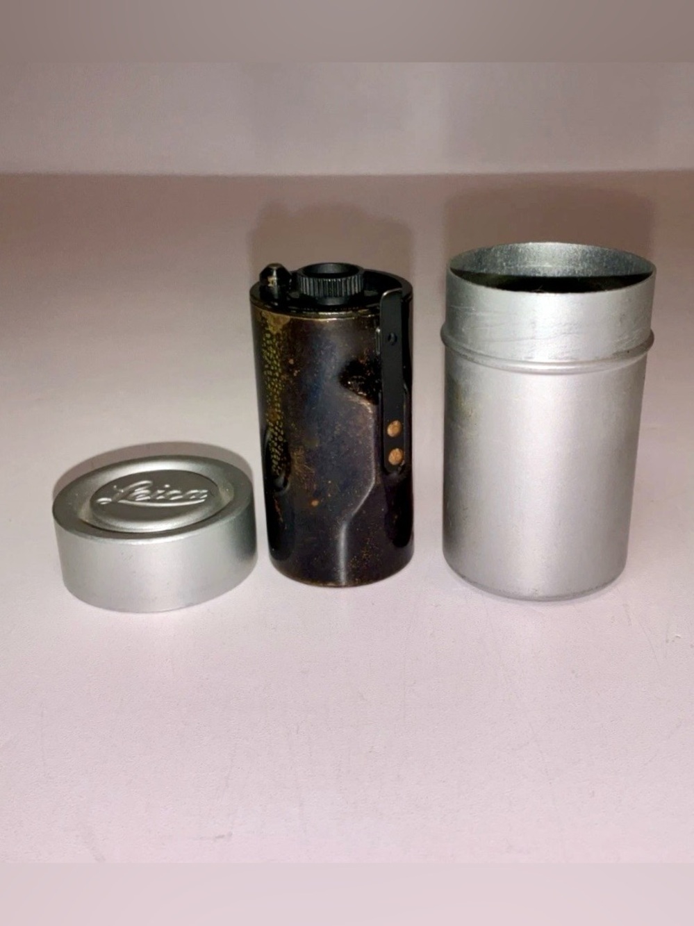Vintage Leica Leitz Wetzlar Germany Reloadable 35mm Film Cassette w/ Metal Case